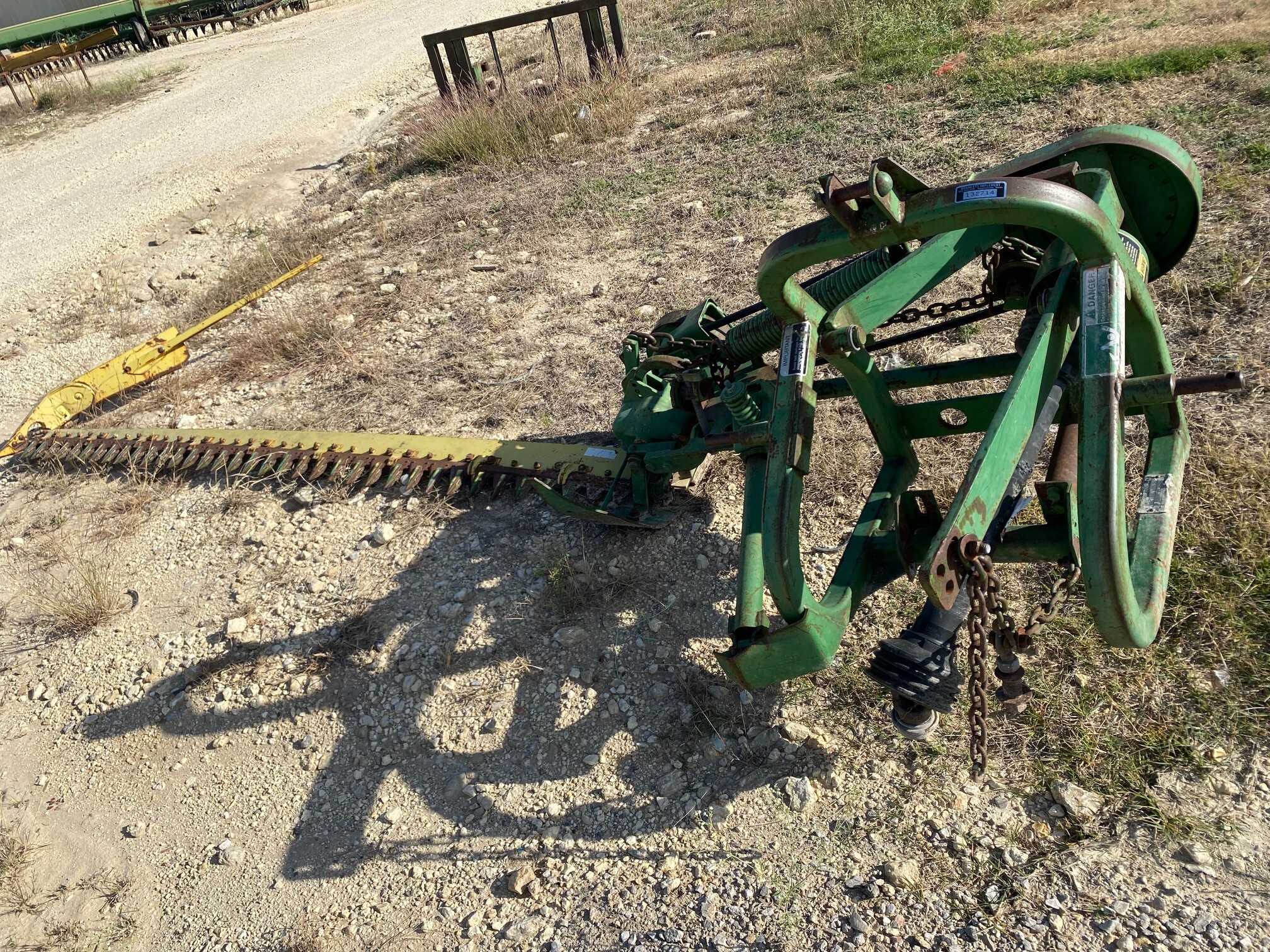 John Deere 350 Image 1