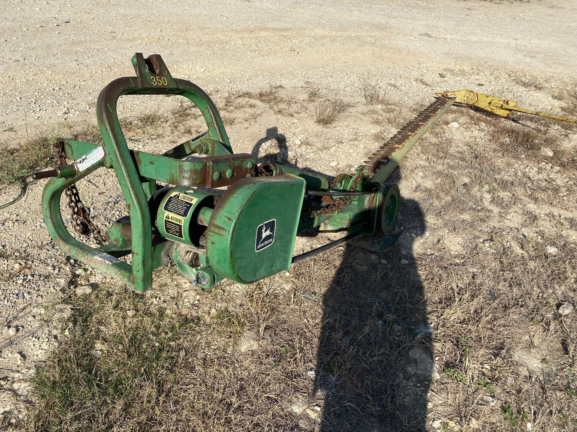 John Deere 350 Image 2