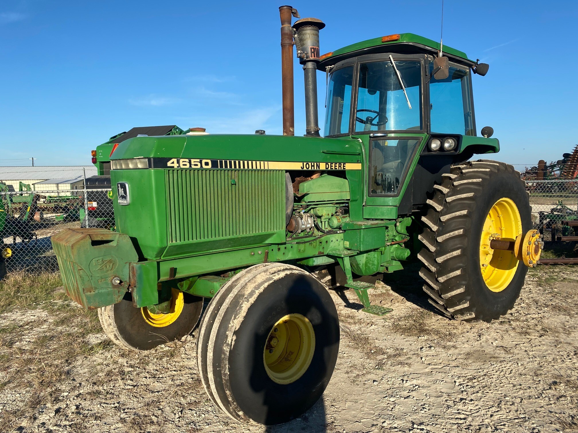 John Deere 4650 Image 1