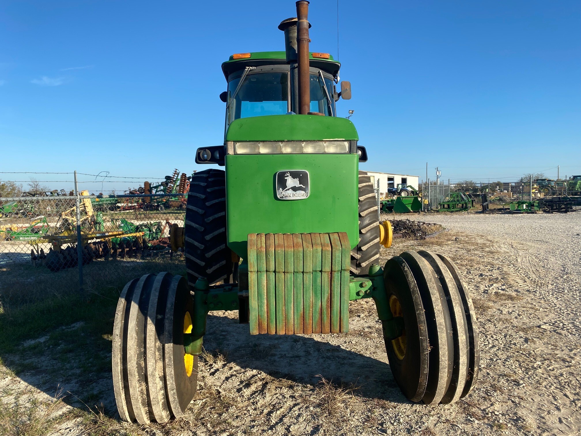 John Deere 4650 Image 4