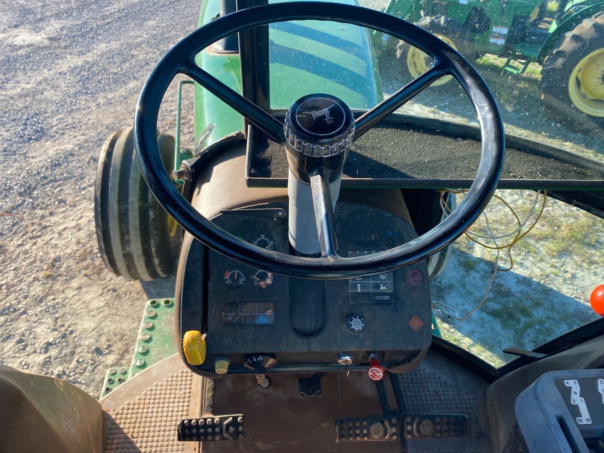 John Deere 4650 Image 9