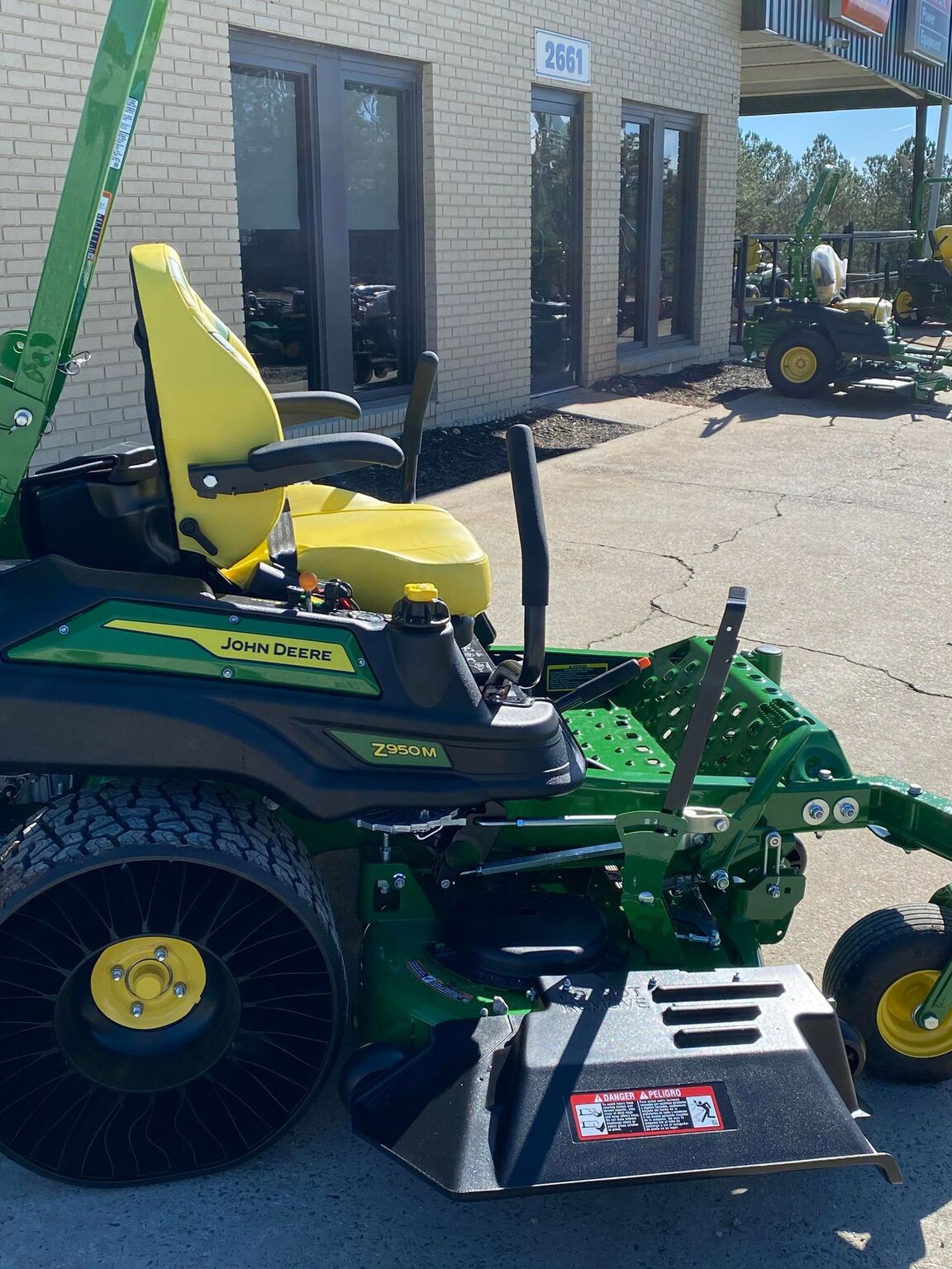 2023 John Deere Z950M Image 4