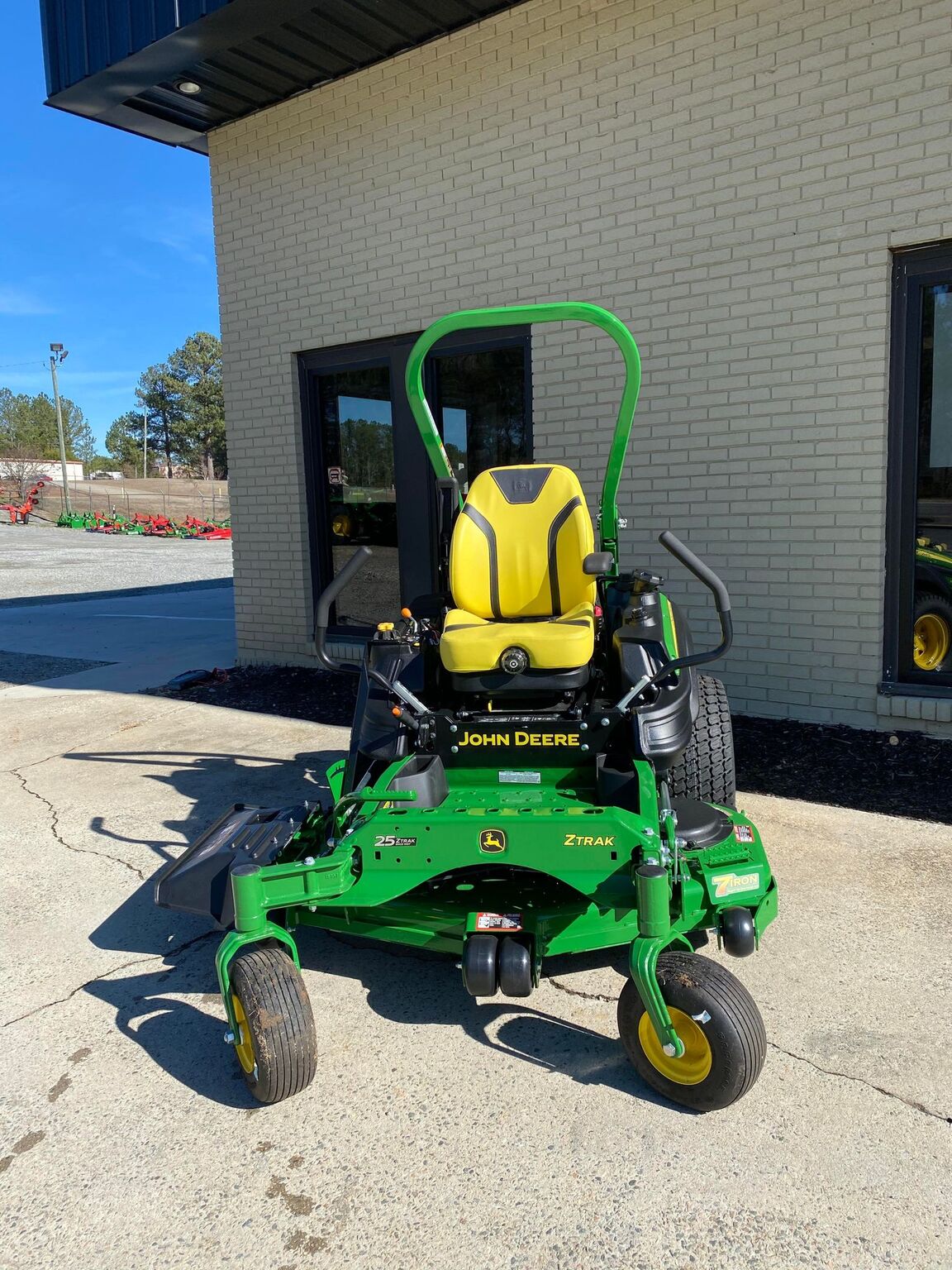2023 John Deere Z950M Image 5