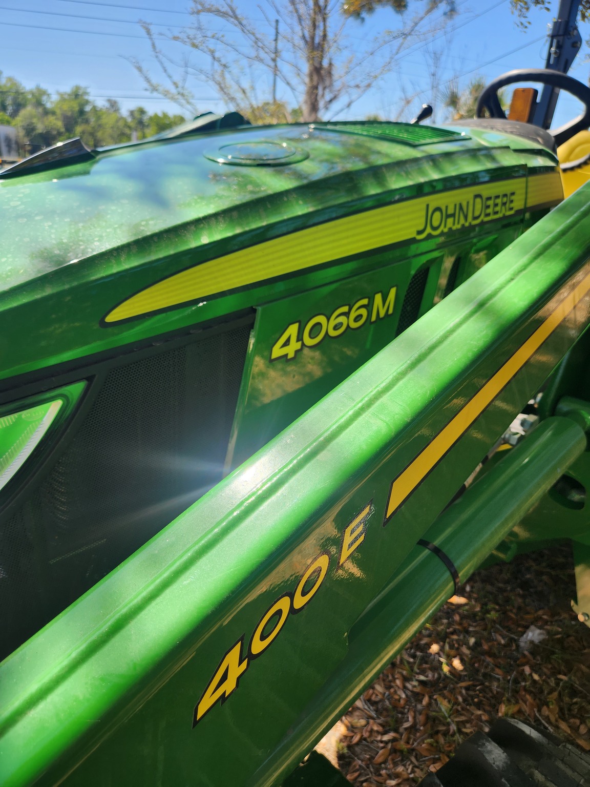 2023 John Deere 4066M Image 8