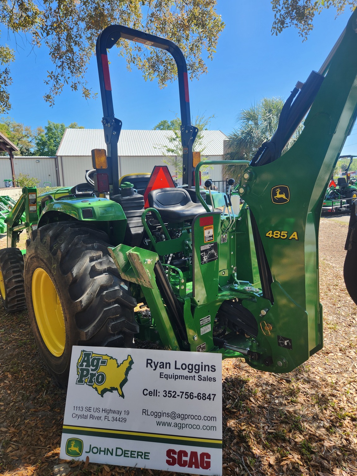 2023 John Deere 4066M Image 4