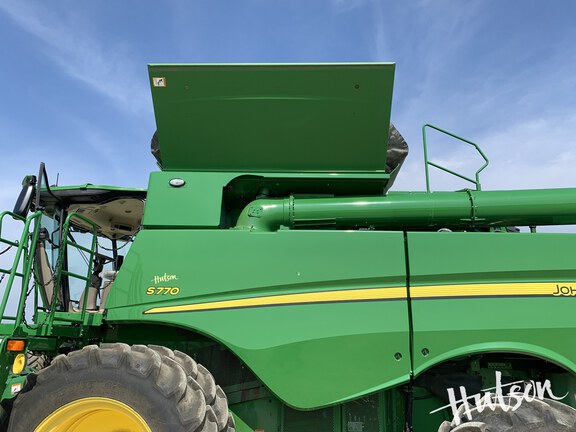 Photo of 2023 John Deere S770