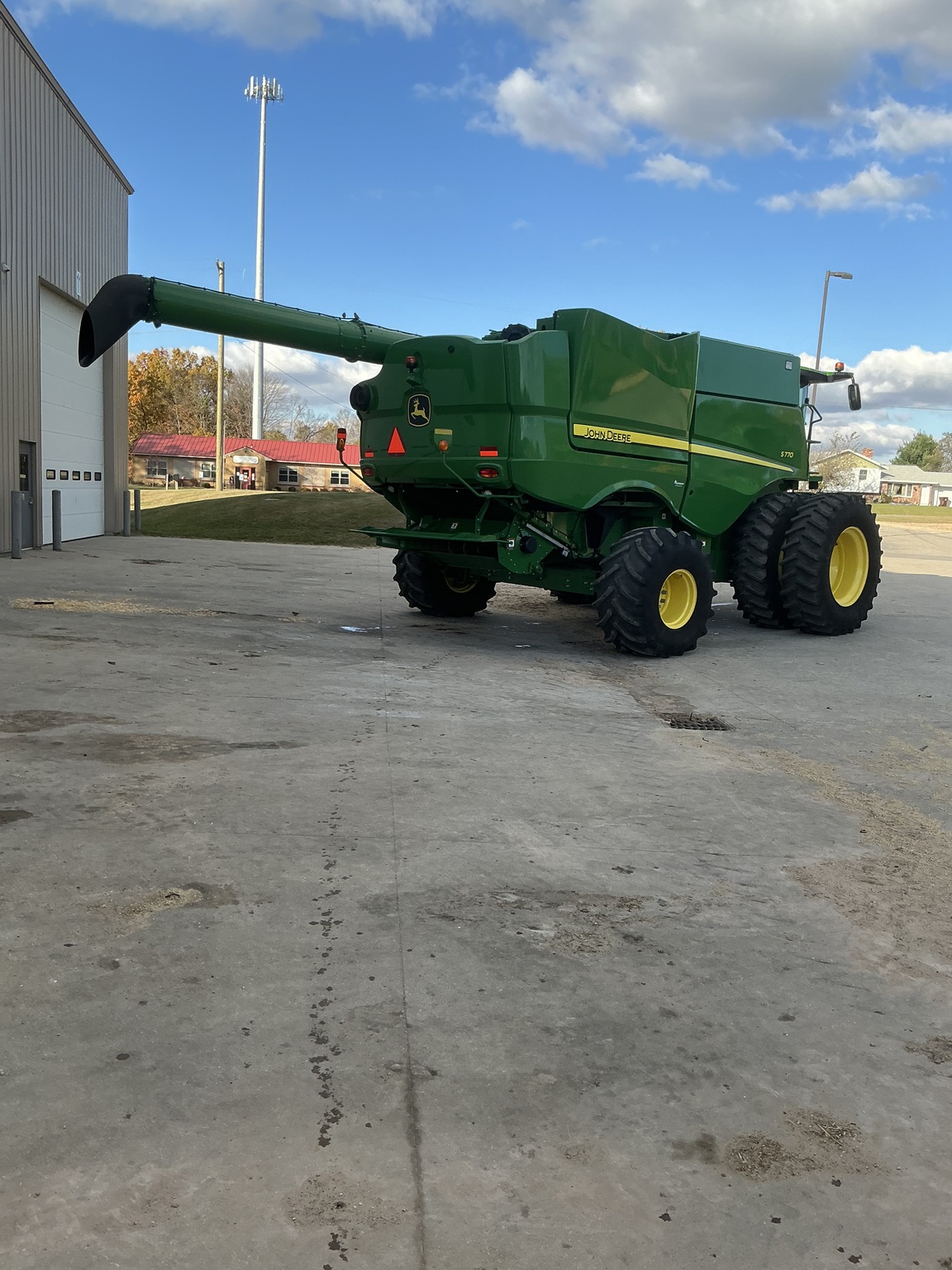 2018 John Deere S770 Image 3