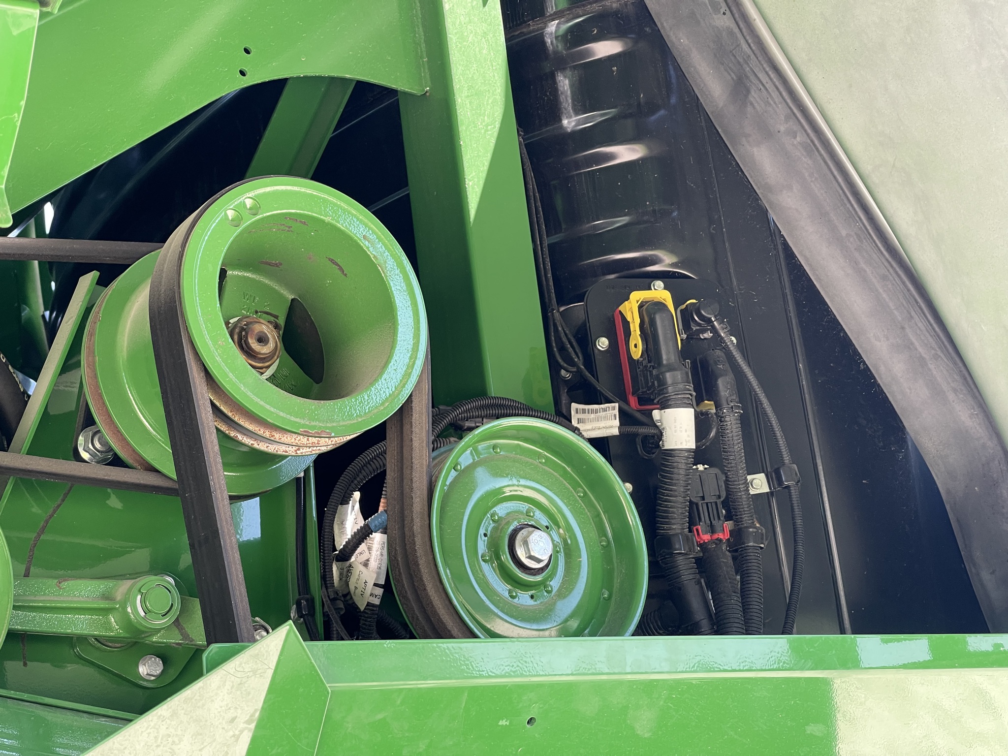  2023 John Deere S780 at Heritage Tractor in Aledo, IL