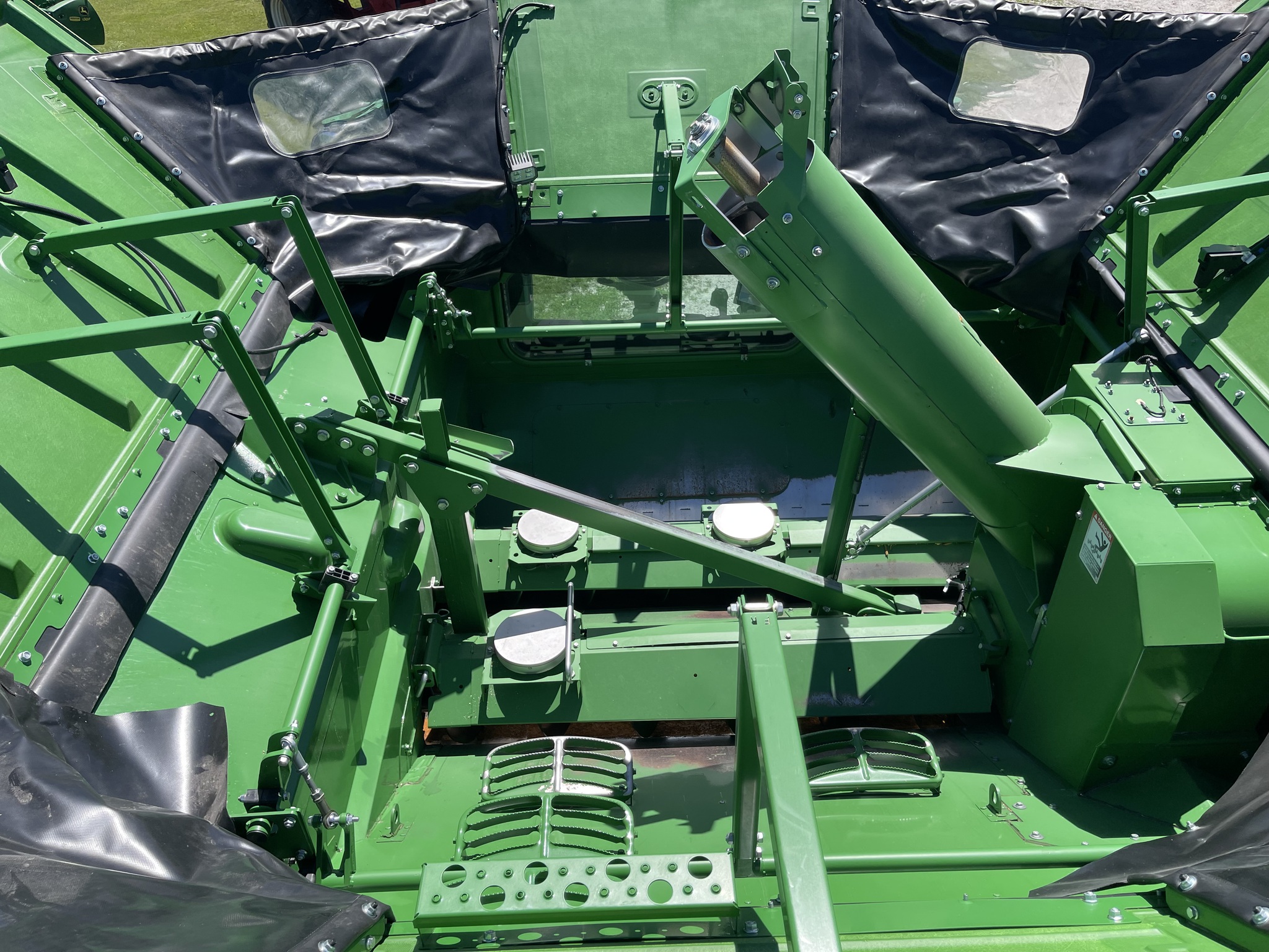  2023 John Deere S780 at Heritage Tractor in Aledo, IL