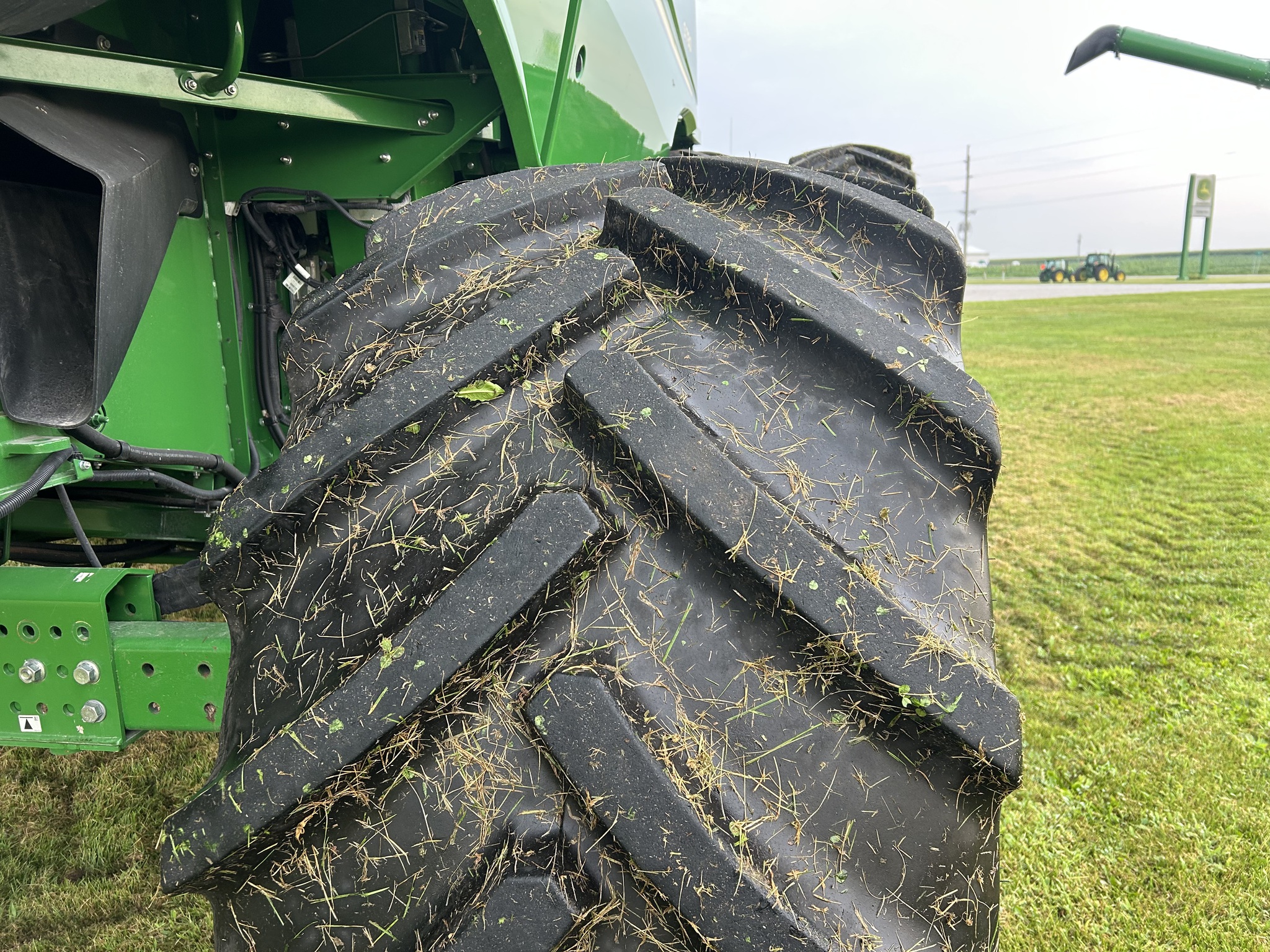  2023 John Deere S780 at Heritage Tractor in Aledo, IL