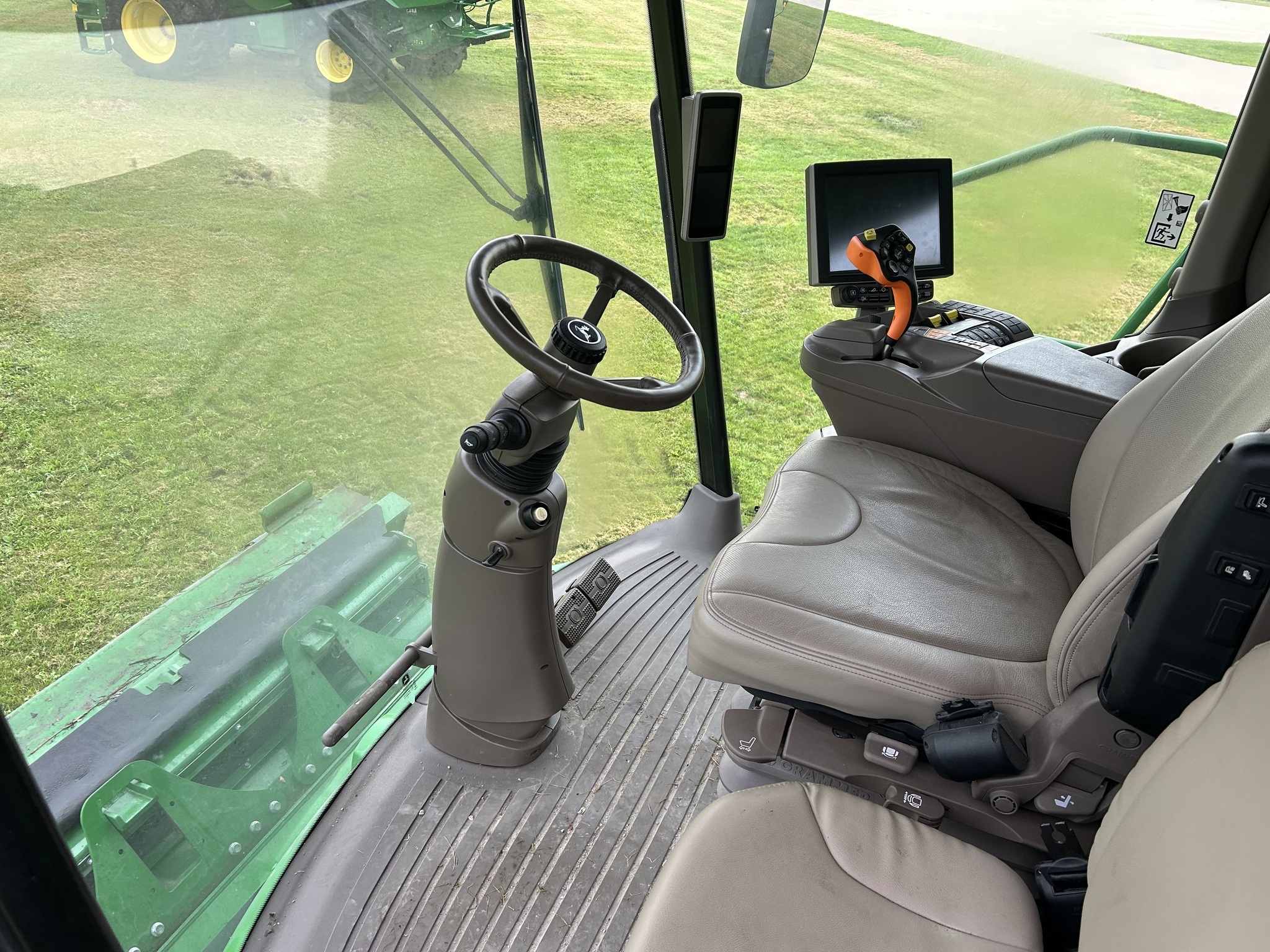  2023 John Deere S780 at Heritage Tractor in Aledo, IL