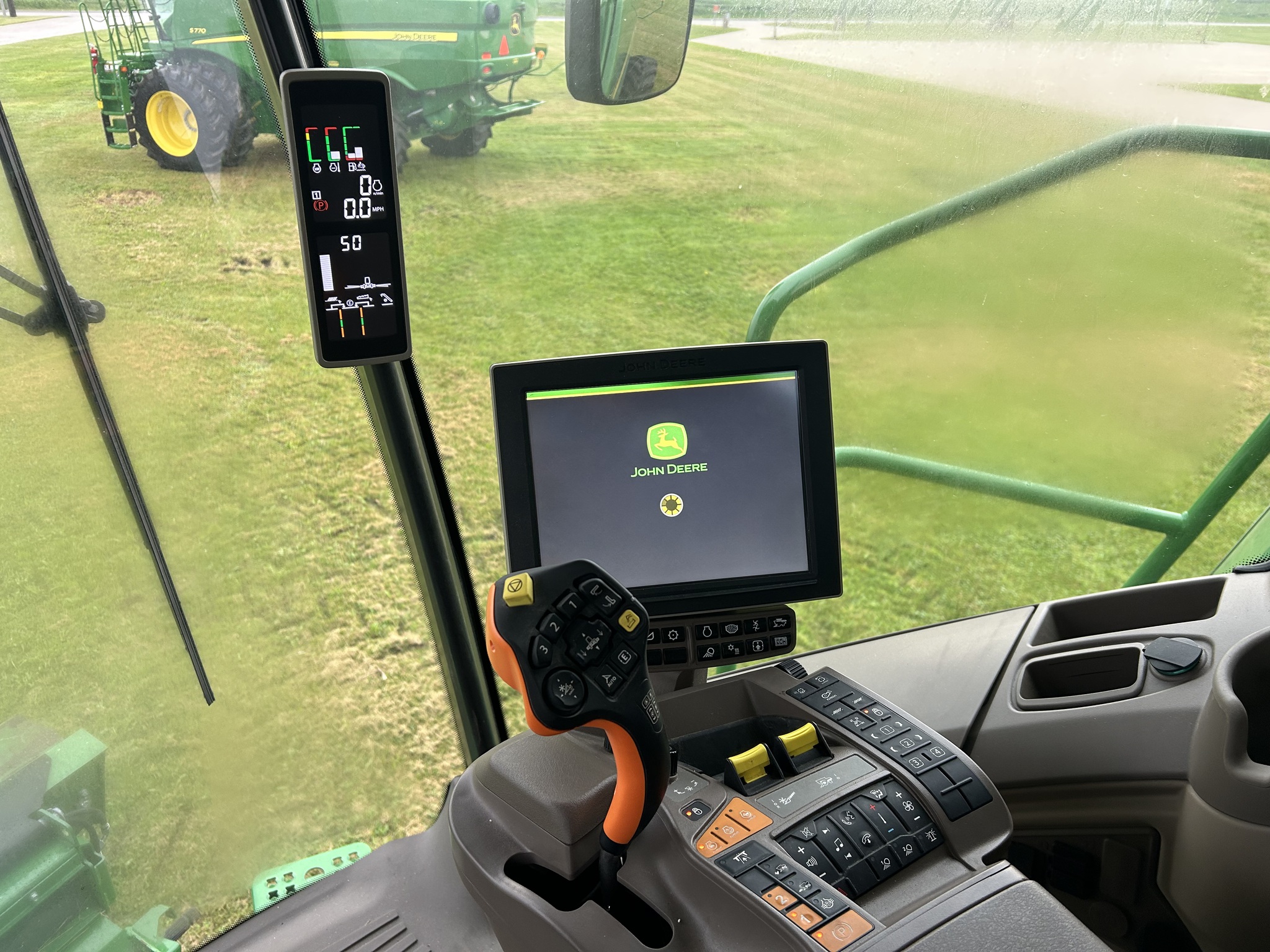  2023 John Deere S780 at Heritage Tractor in Aledo, IL