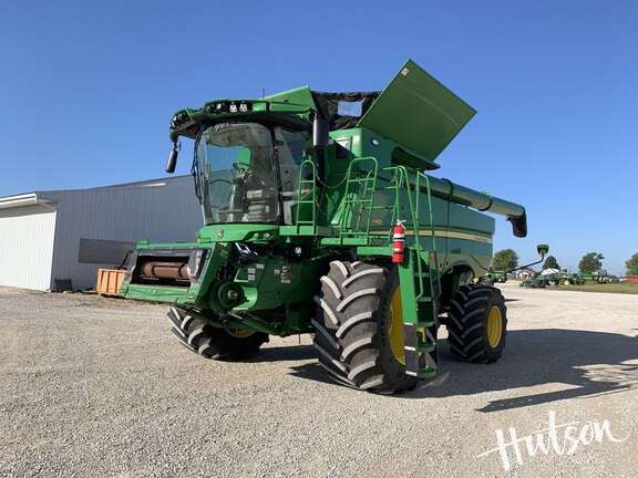 Photo of 2023 John Deere S790