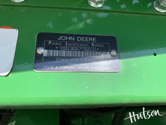 Photo of 2023 John Deere S790