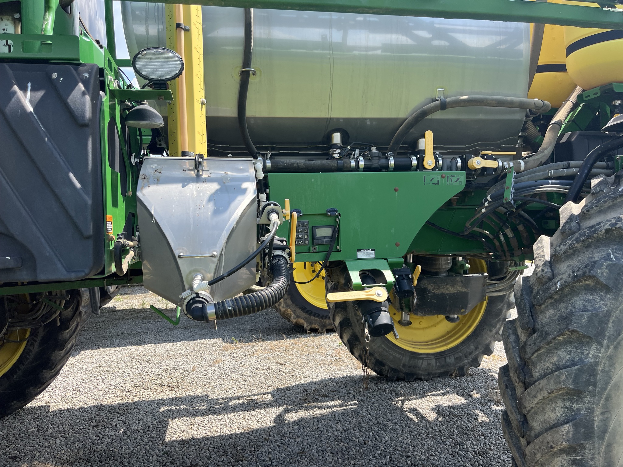 2018 John Deere R4045 Image 28