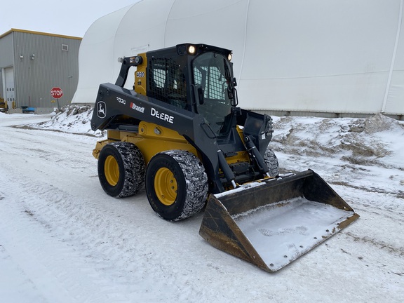 Photo of a 2023 John Deere 332G