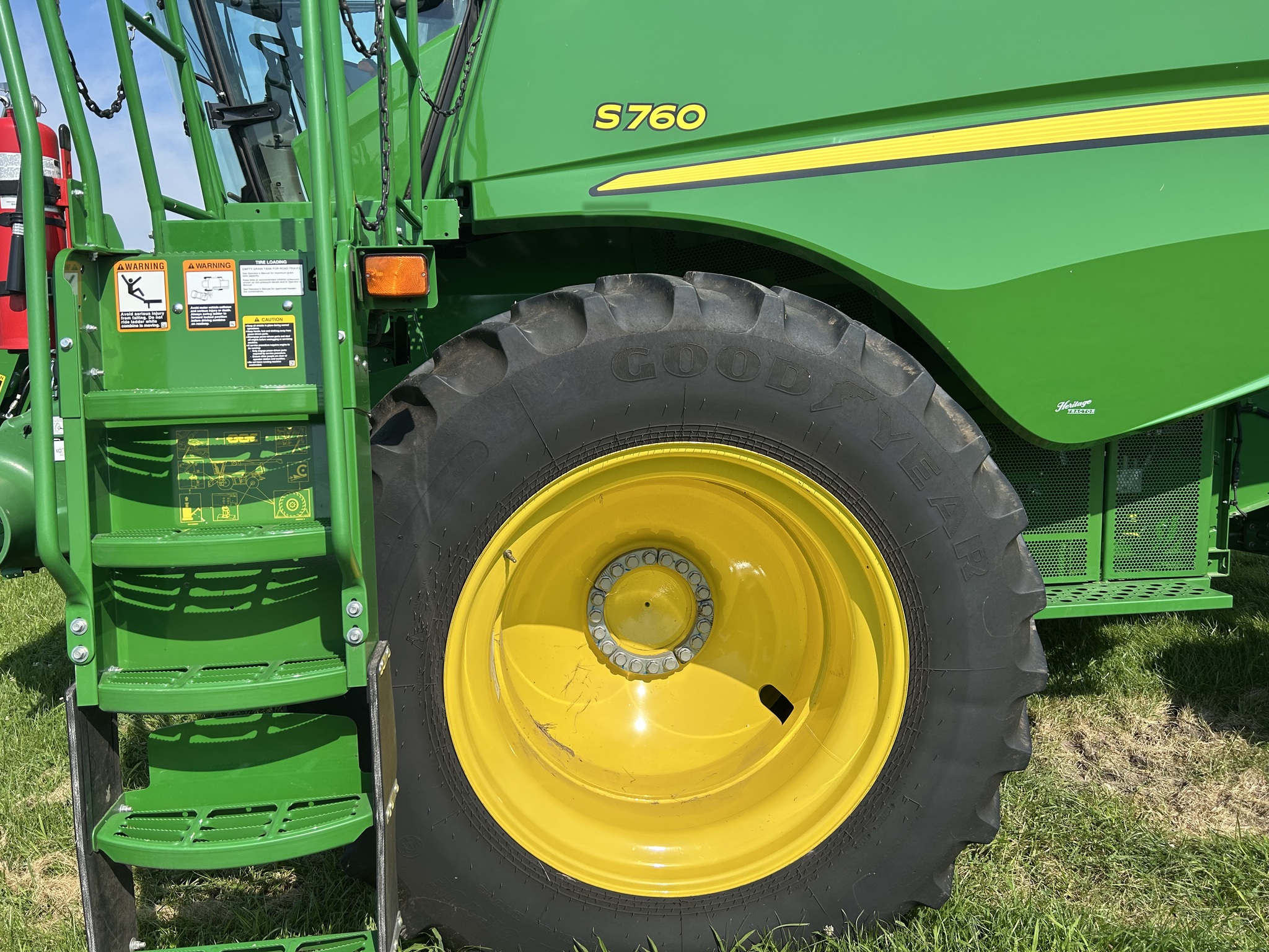  2022 John Deere S760 at Heritage Tractor in Lacon, IL