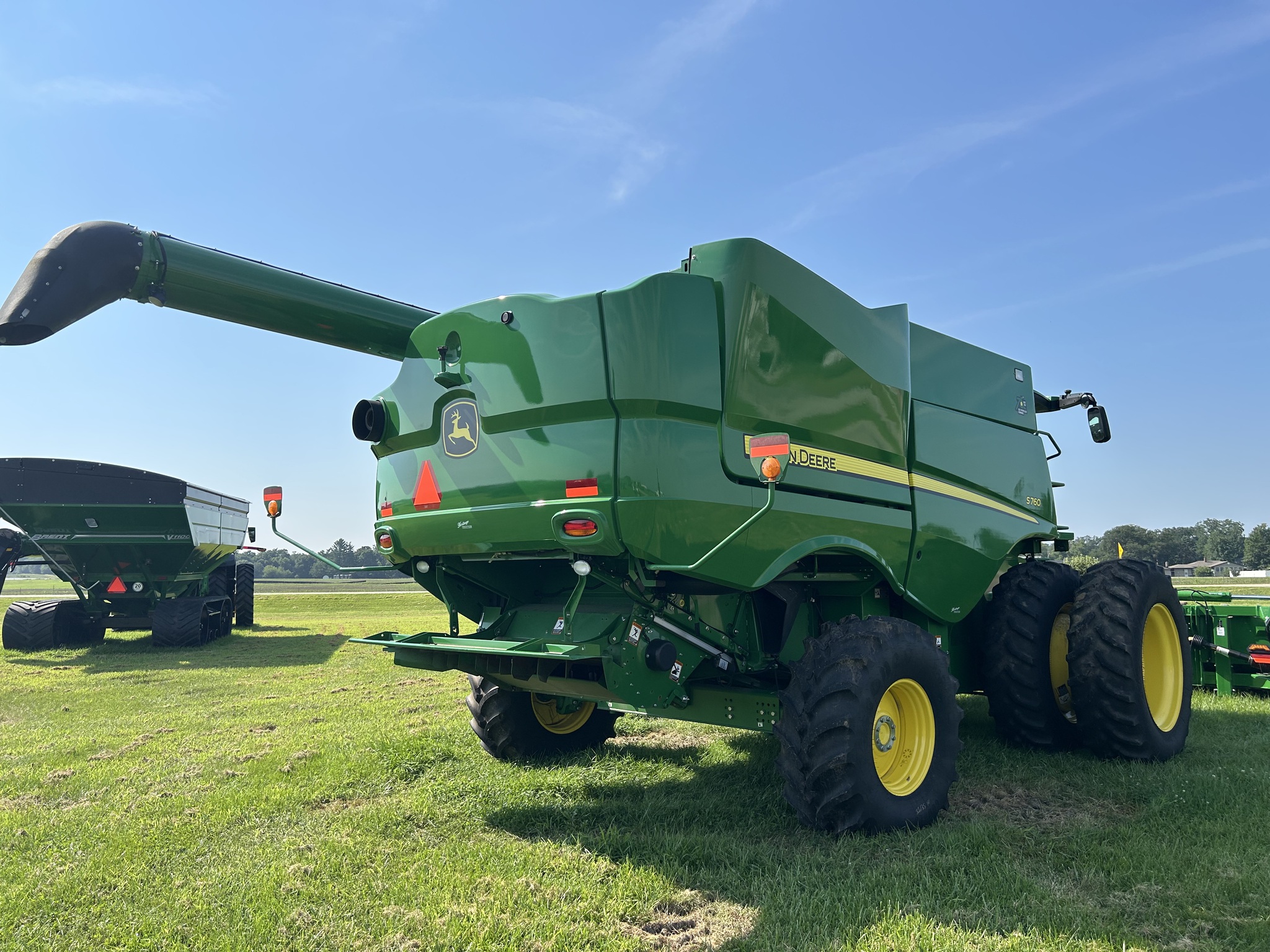  2022 John Deere S760 at Heritage Tractor in Lacon, IL
