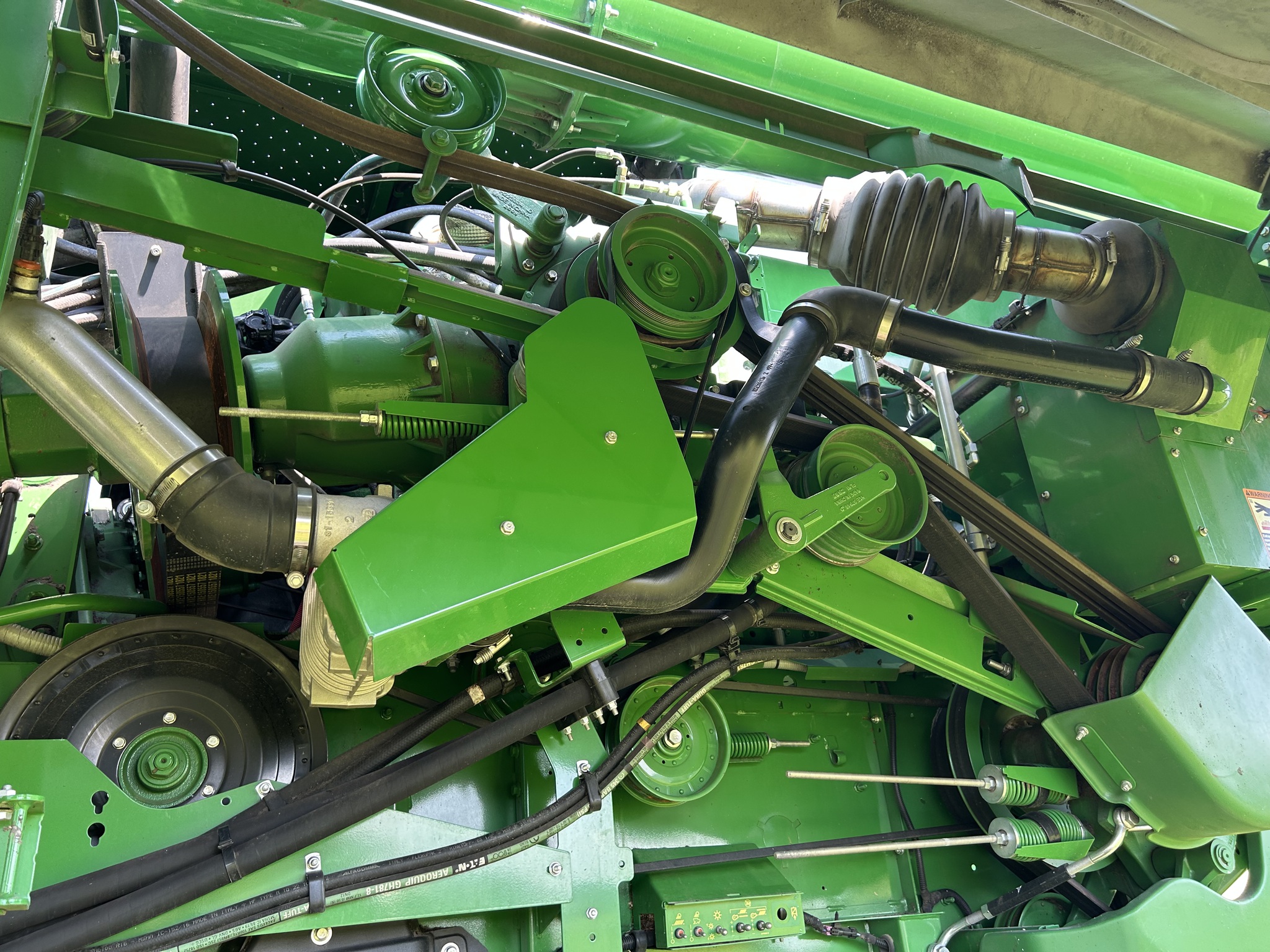  2022 John Deere S760 at Heritage Tractor in Lacon, IL