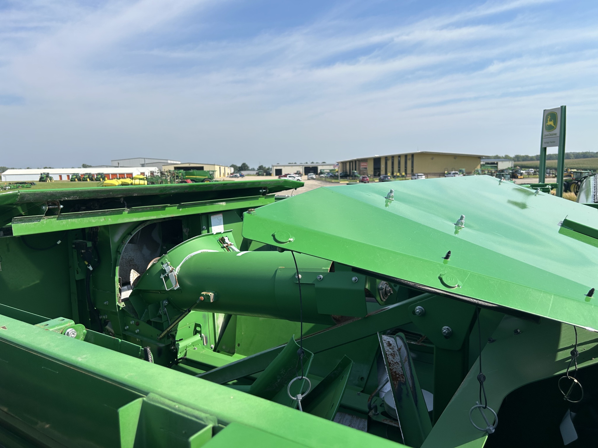  2022 John Deere S760 at Heritage Tractor in Lacon, IL