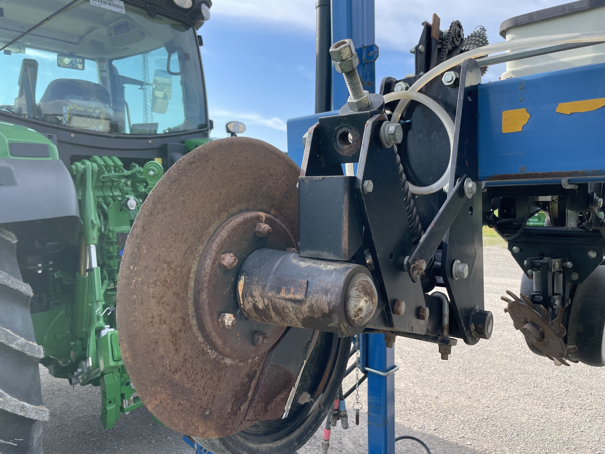  2013 Kinze 3500 at Heritage Tractor in Adrian, MO