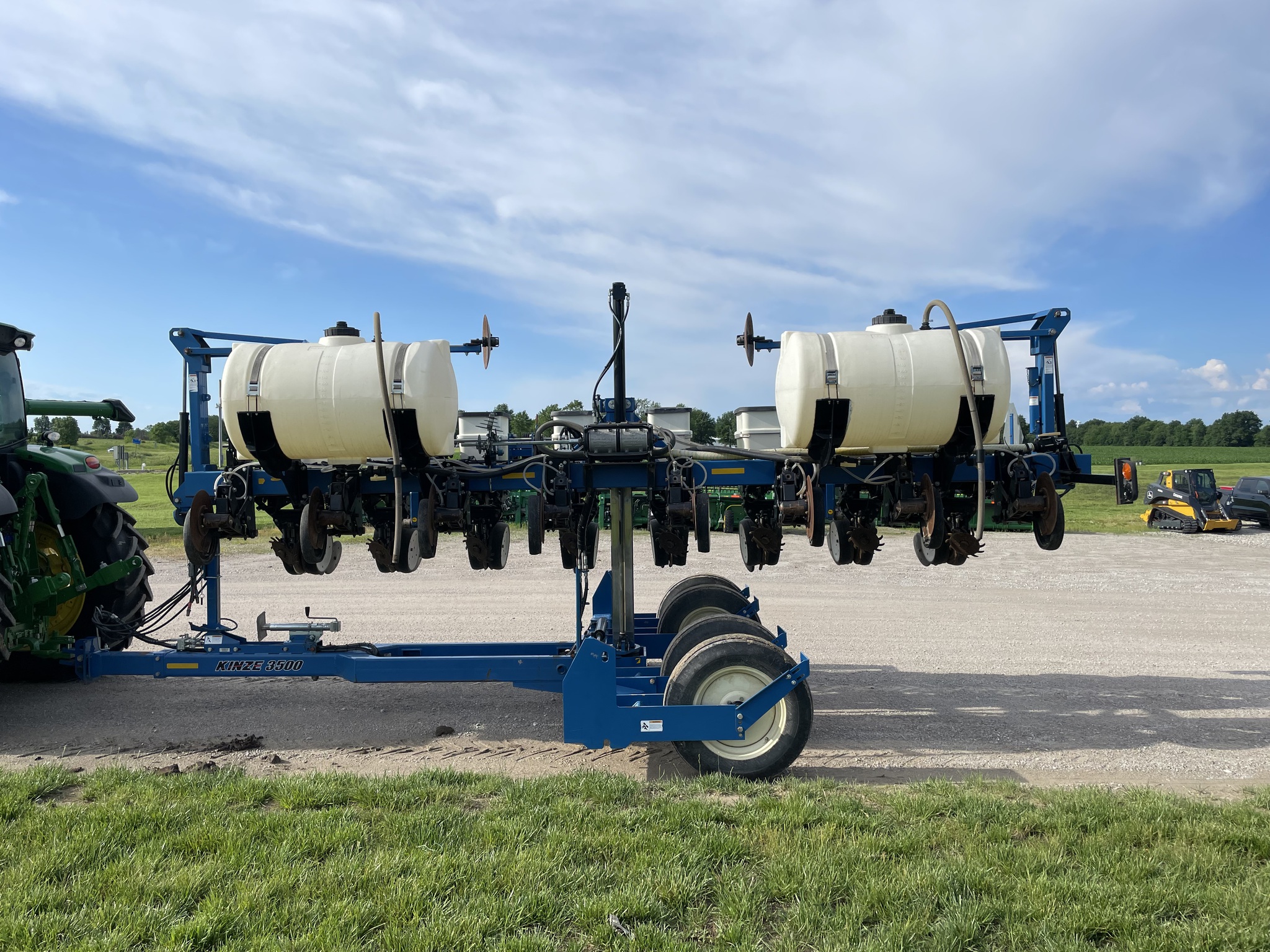  2013 Kinze 3500 at Heritage Tractor in Adrian, MO