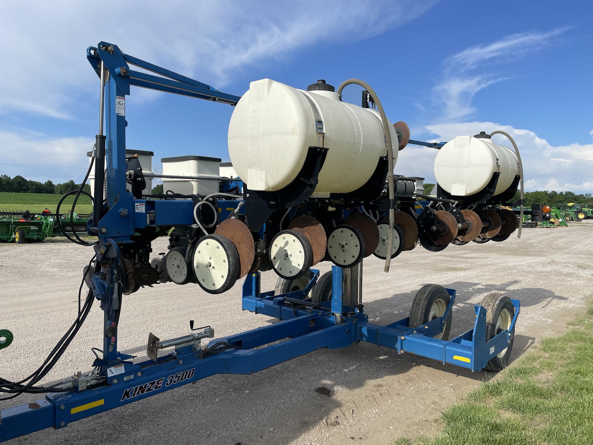  2013 Kinze 3500 at Heritage Tractor in Adrian, MO