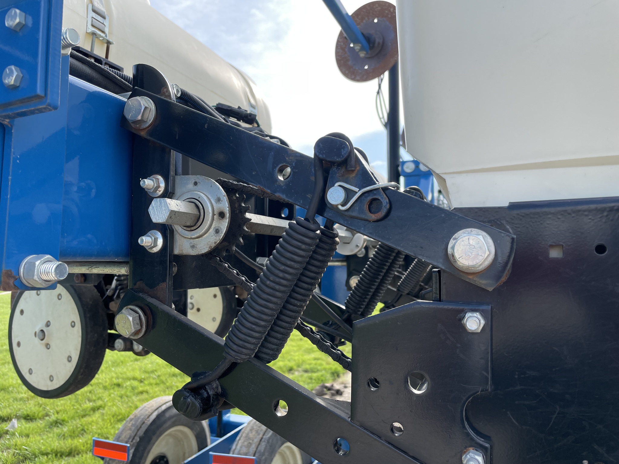  2013 Kinze 3500 at Heritage Tractor in Adrian, MO