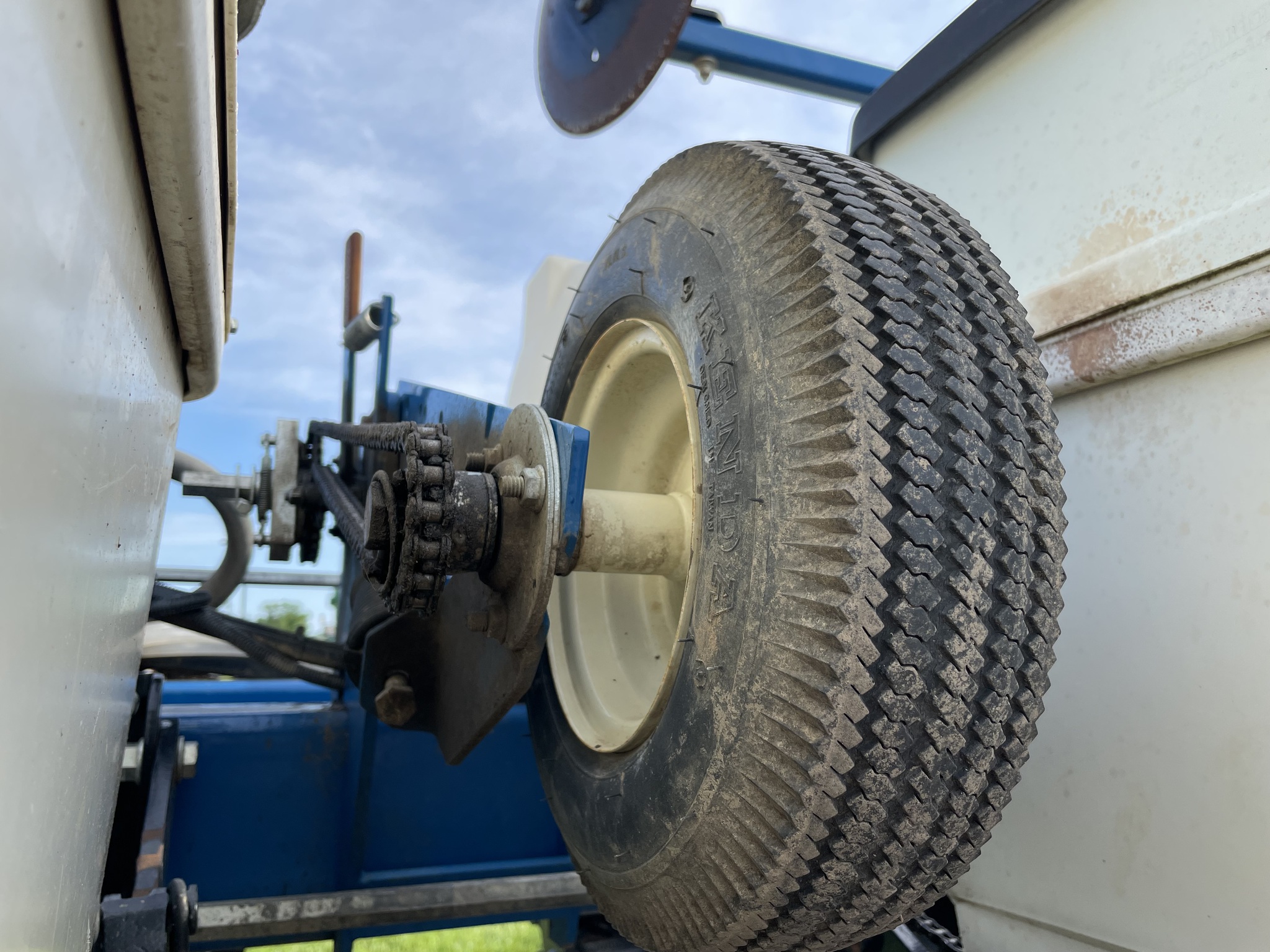  2013 Kinze 3500 at Heritage Tractor in Adrian, MO