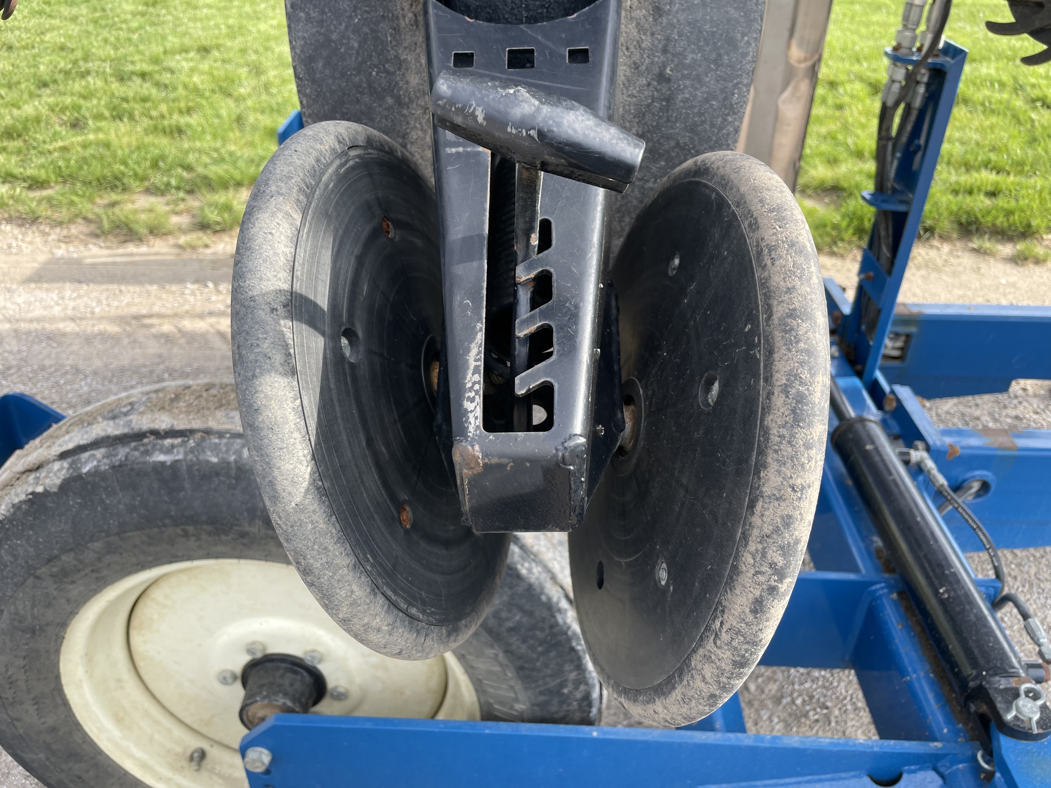  2013 Kinze 3500 at Heritage Tractor in Adrian, MO