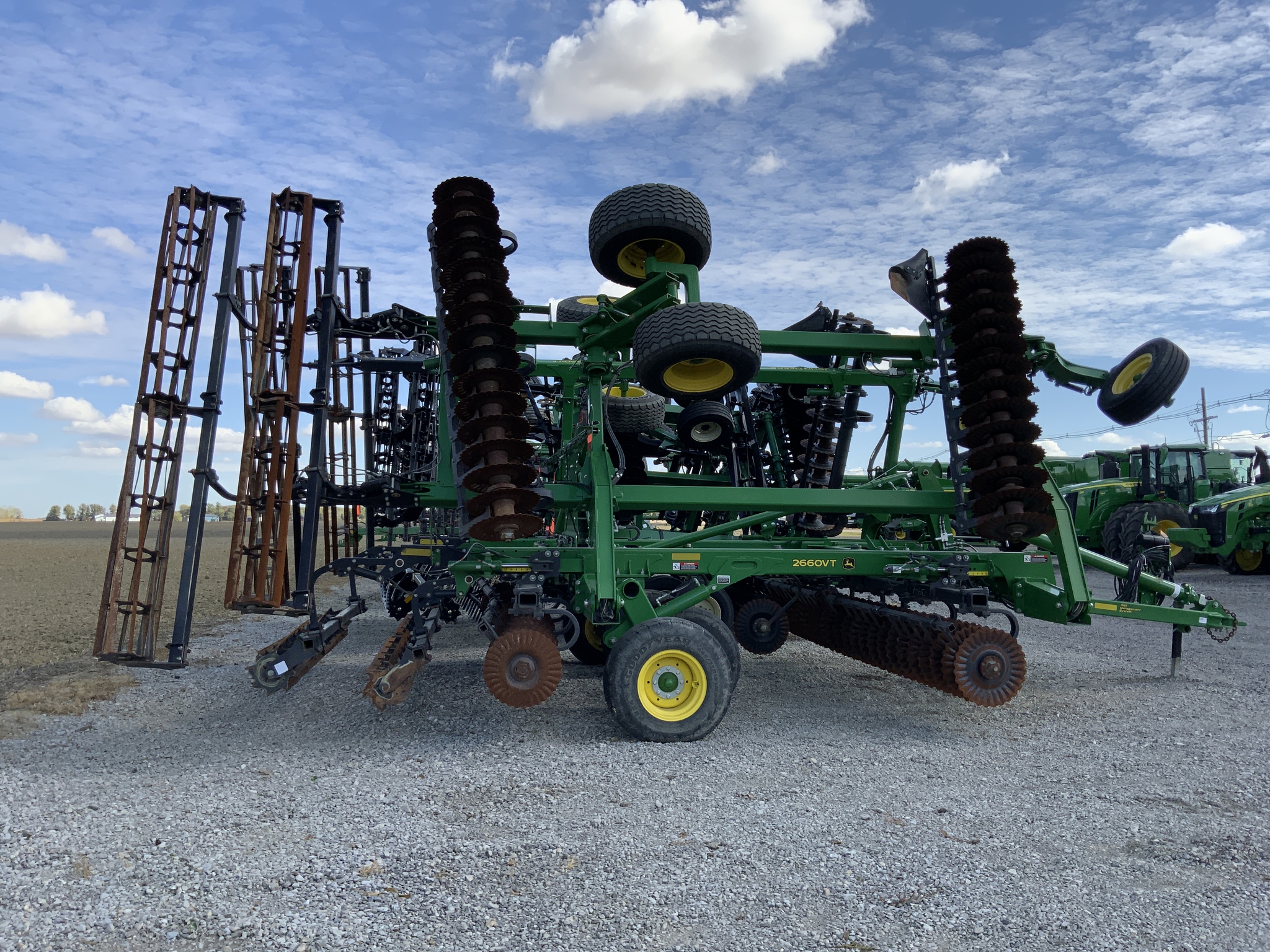 2022 John Deere 2660VT Image 5