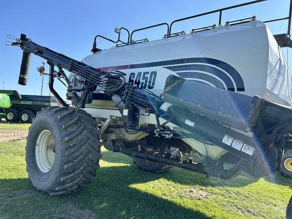 Used 2012 John Deere 1870 Air Drills and Seeders at Horizon Ag & Turf in Westlock, AB - Photo2
