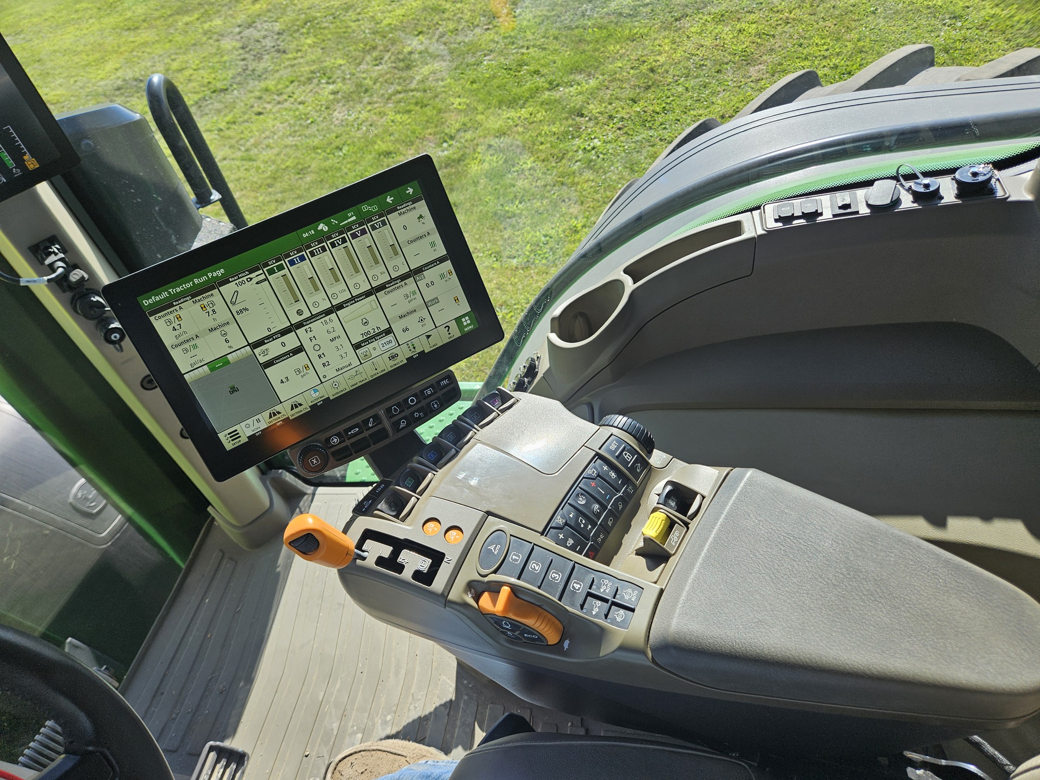 2024 John Deere 8R 410 Image 12