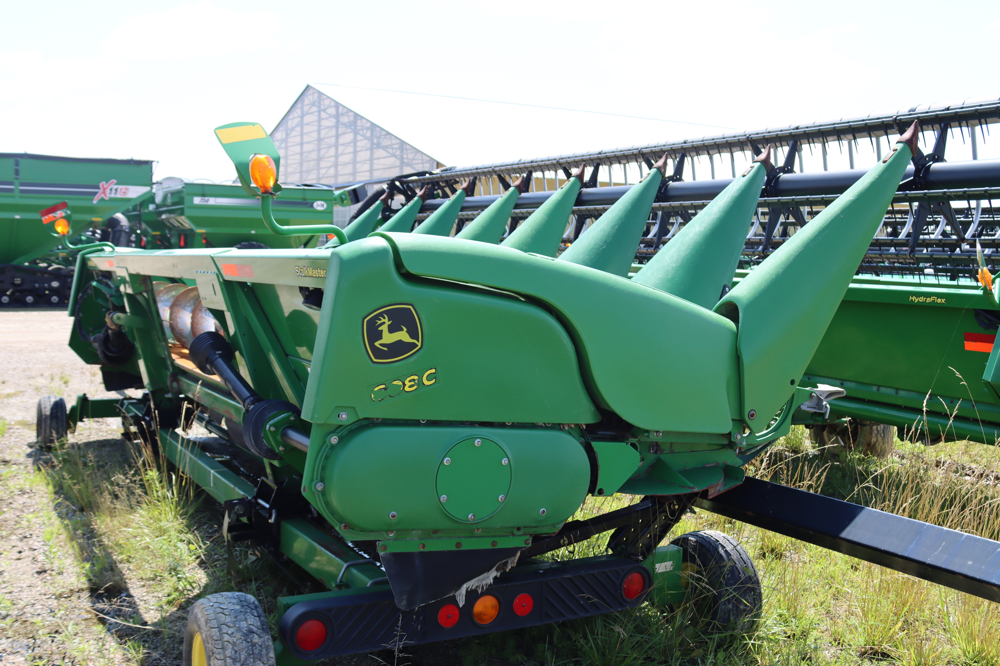 2009 John Deere 608C StalkMaster Corn and Row Crop headers