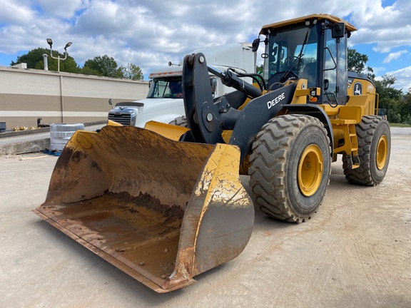 2023 John Deere 644P