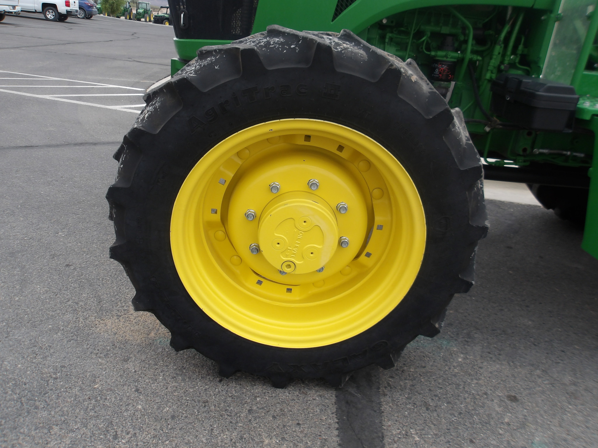 2022 John Deere 5065E Image 15