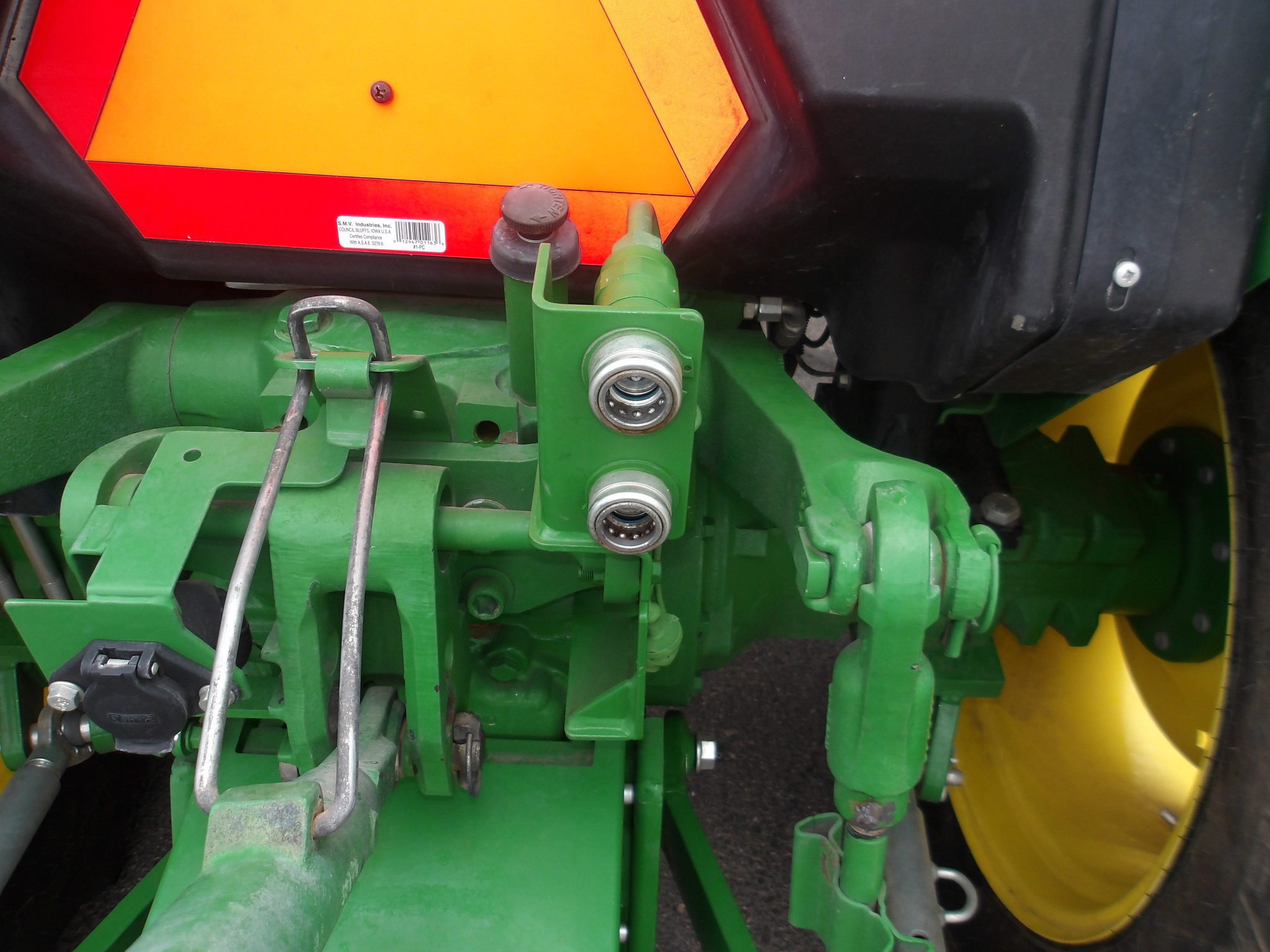 2022 John Deere 5065E Image 29