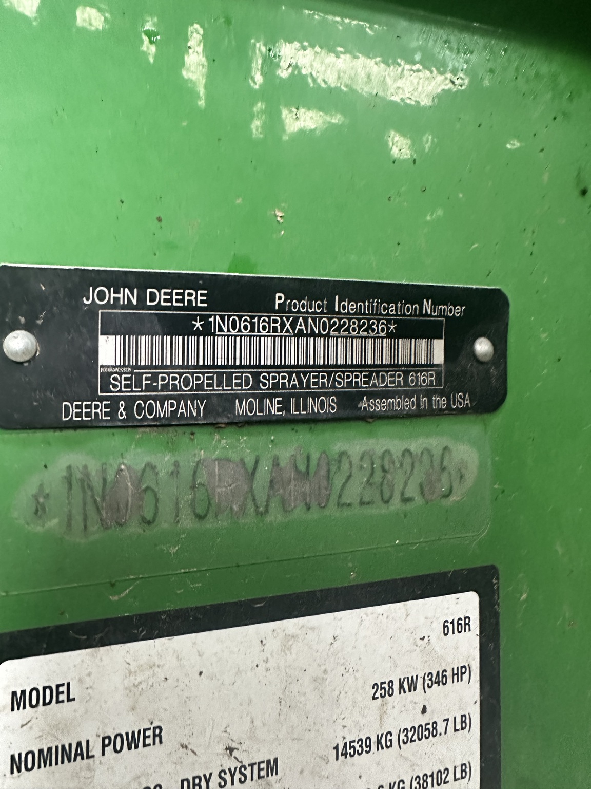 2022 John Deere 616R Image 9
