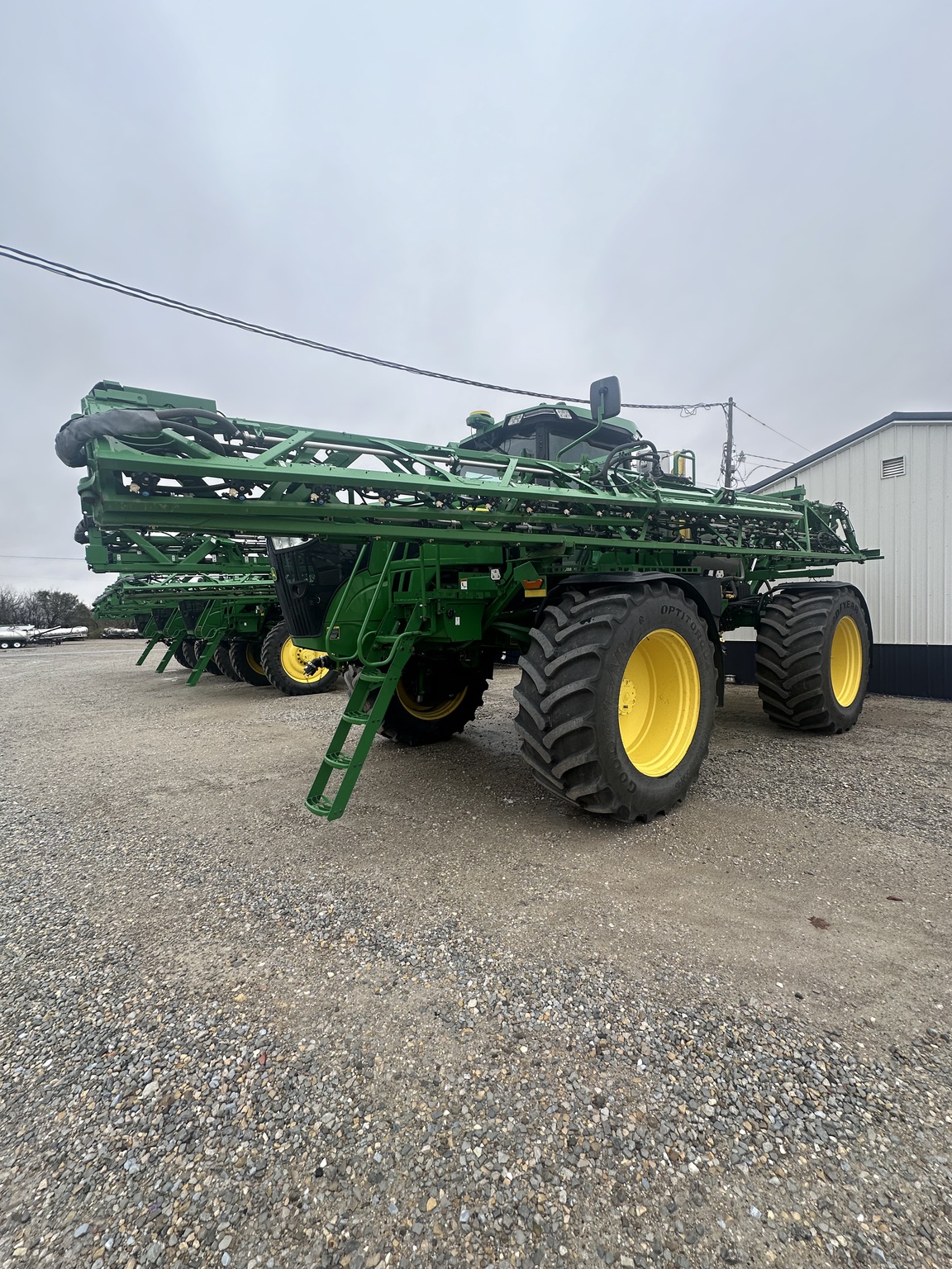 2022 John Deere 616R Image 1