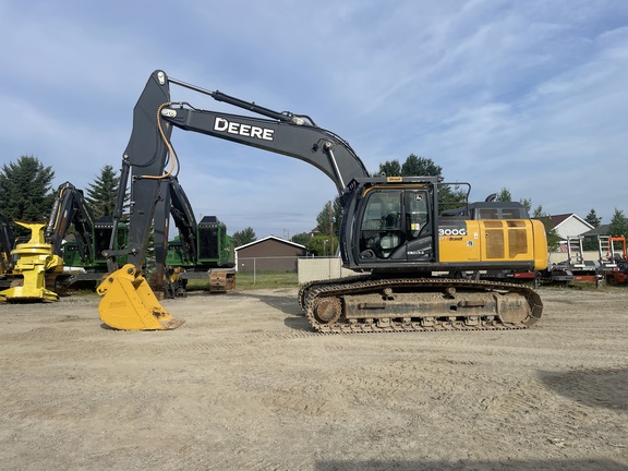2020 John Deere 300G LC