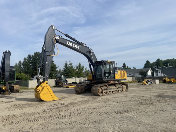 2020 John Deere 300G LC