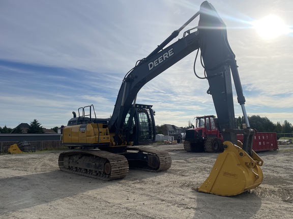 2020 John Deere 300G LC