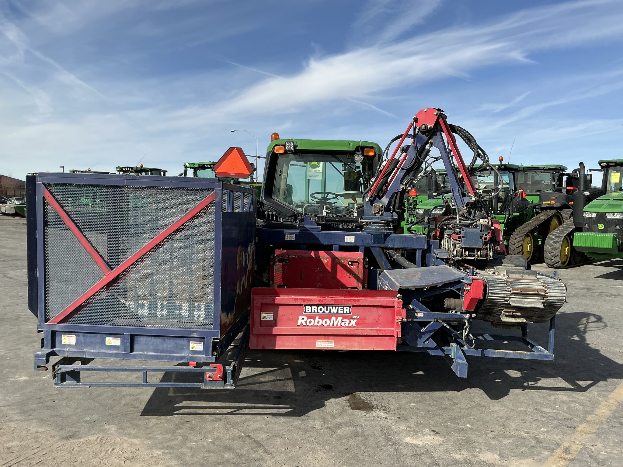 2015 John Deere 6105M Image 4