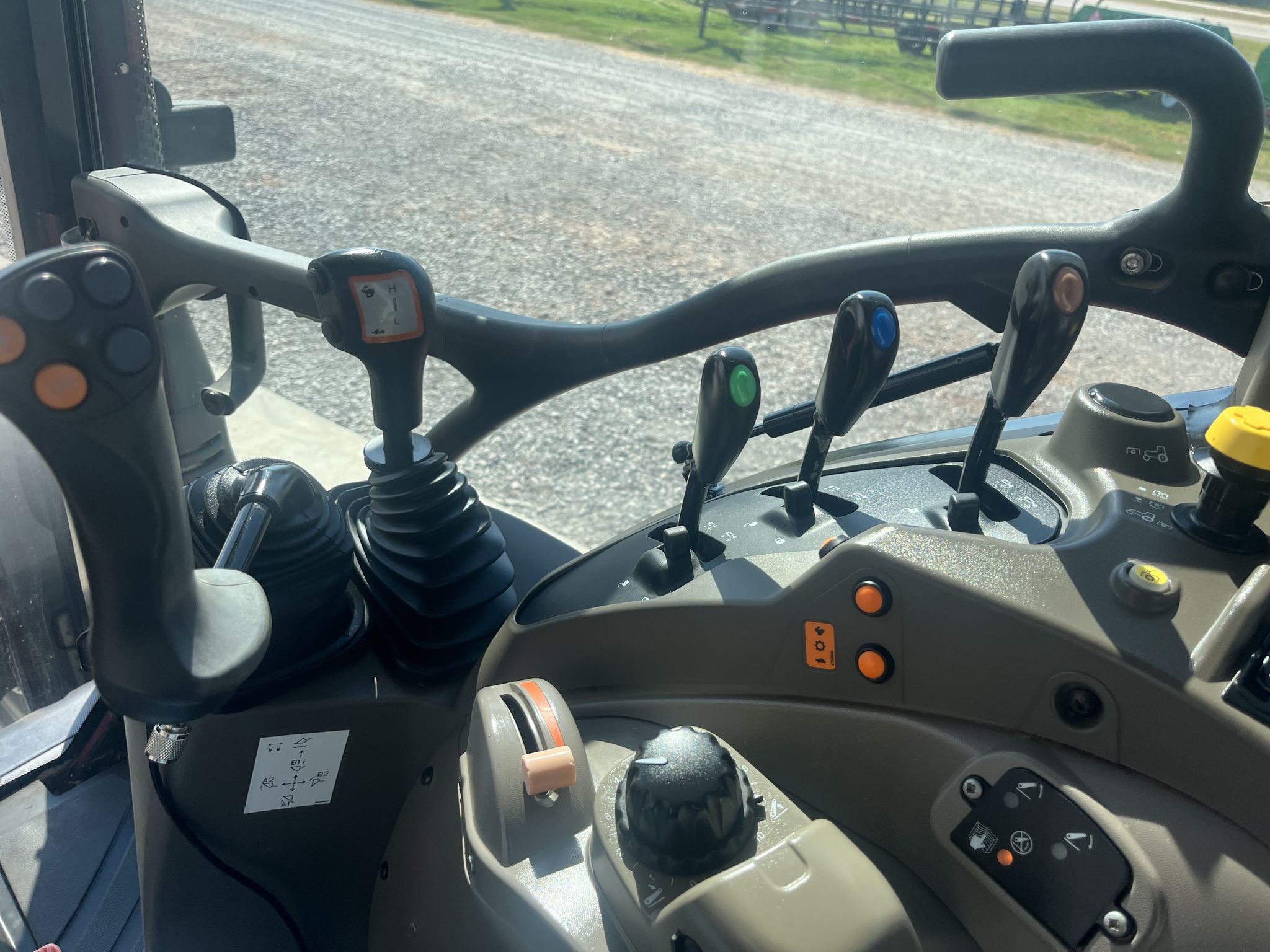 2017 Case IH 120U Image 16