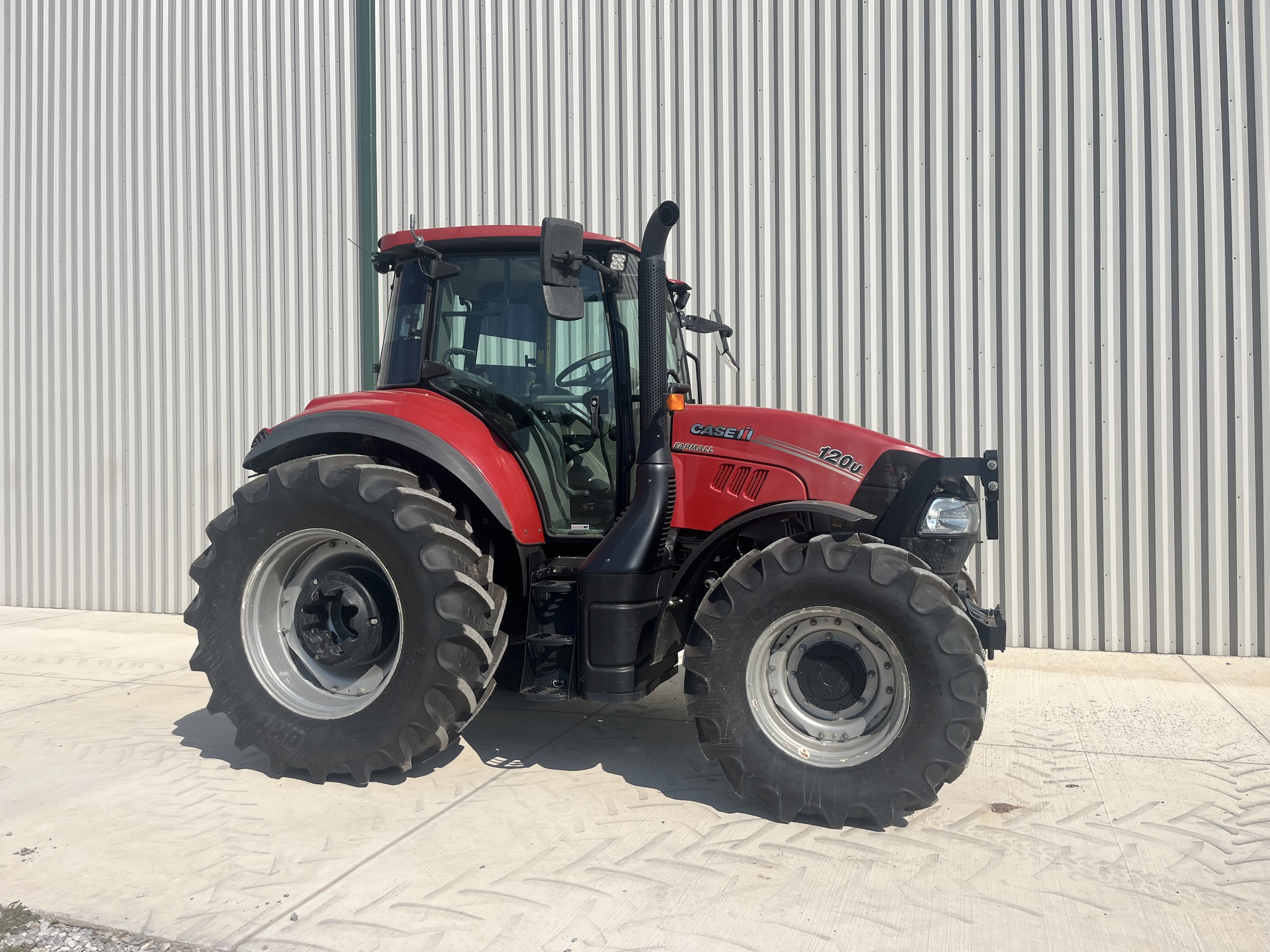 2017 Case IH 120U Image 5