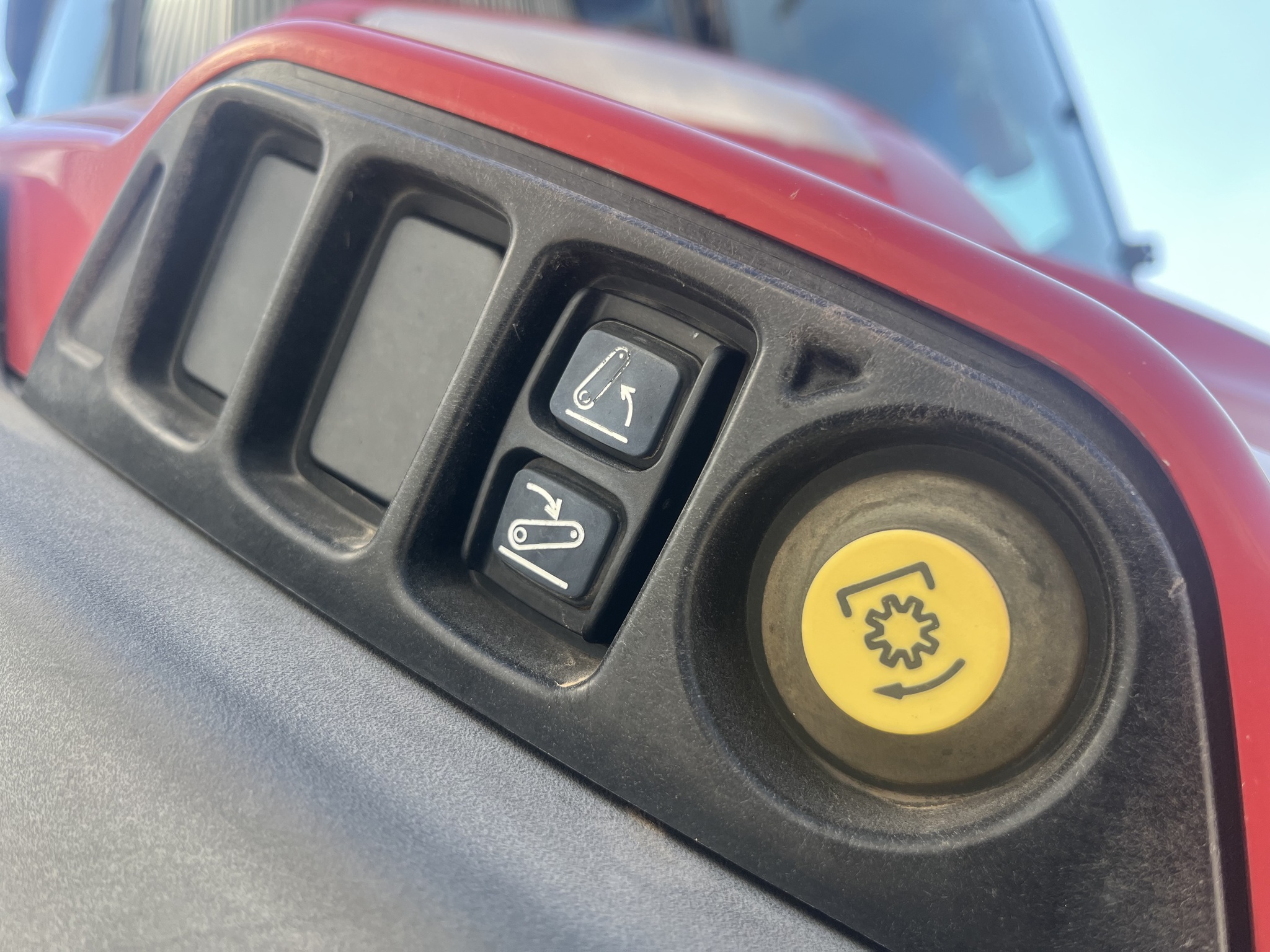 2017 Case IH 120U Image 19