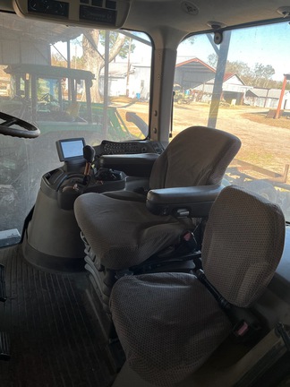 2011 John Deere 7200R