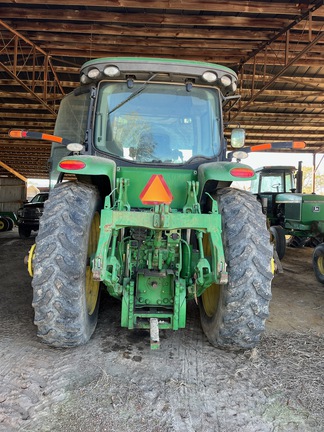 2011 John Deere 7200R