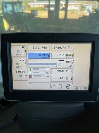 2011 John Deere 7200R