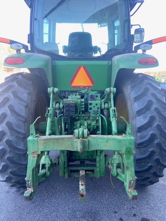 2011 John Deere 7200R-8